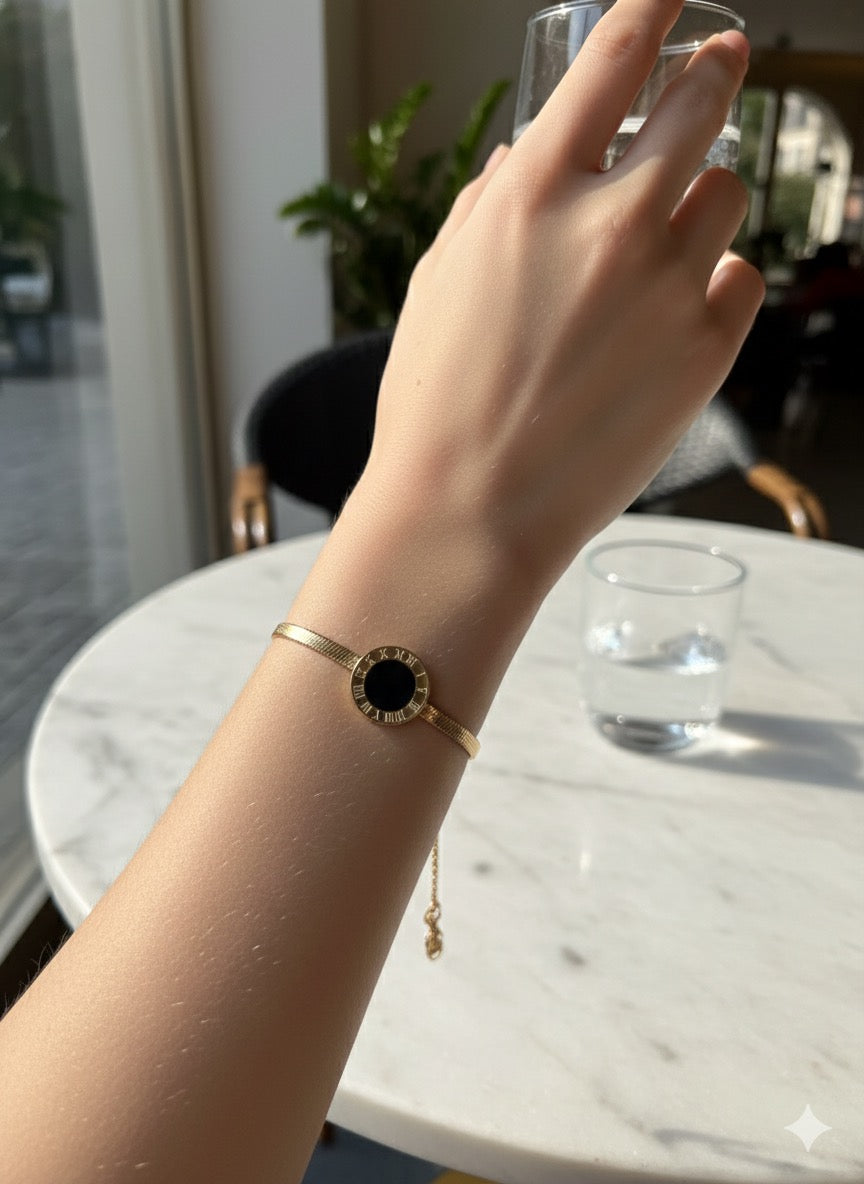 Heart Charm Dainty Bracelet