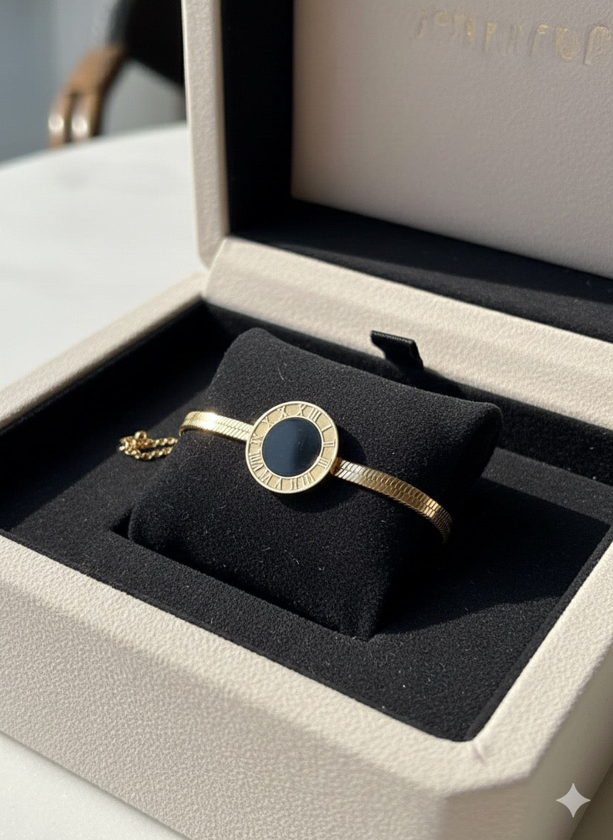 Heart Charm Dainty Bracelet